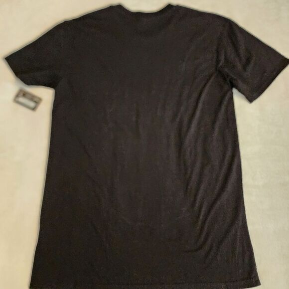 Spirit Yellowstone Short Sleeve Black with Graphics Tshirt Size Small - Picture 8 of 8